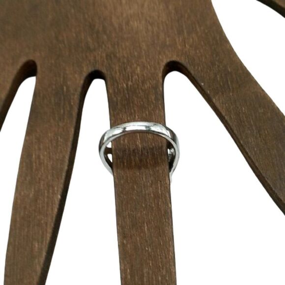 Vintage Silver-tone Rhinestone Filigree Ring Size 7.25 - Picture 8 of 15